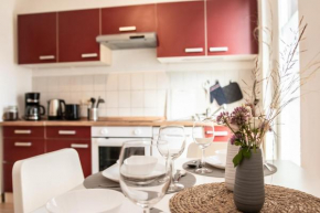 Citynah und gemütlich mit Balkon und eigenem Stellplatz